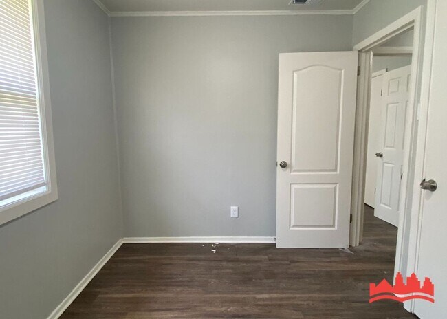 Foto del edificio - 2961 Southwall St