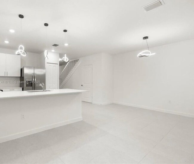 Foto del edificio - 5090 SW 37th St
