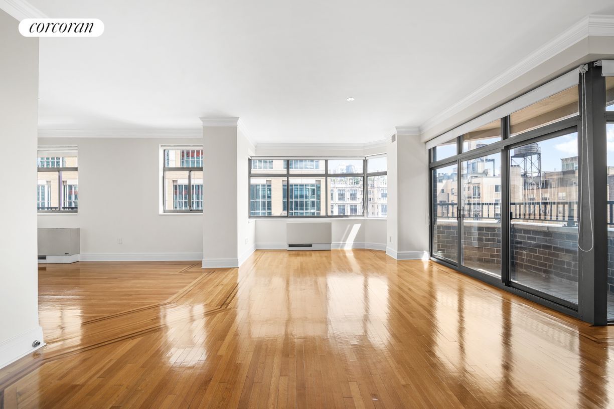 Primary Photo - 22 W 66th St