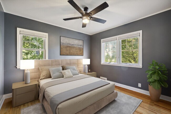 Building Photo - SINGLE FAMILY HOME IN BRYN MAWR MPLS! RENO...