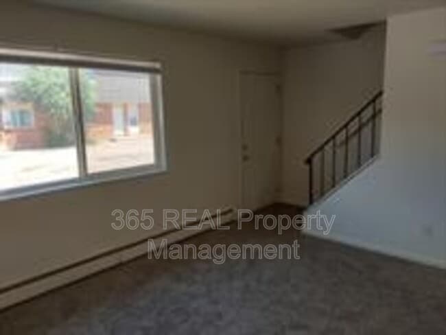Building Photo - 706 37th Ave