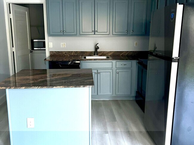 Foto del edificio - 512 SW 1st St