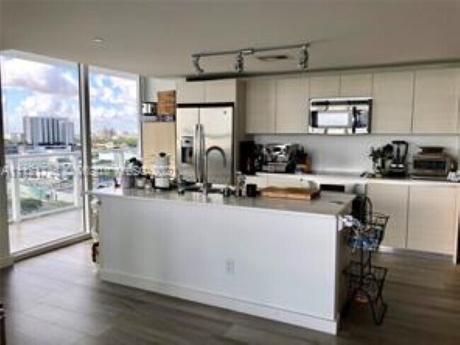 Building Photo - 4250 Biscayne Blvd
