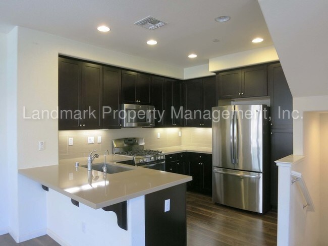 Building Photo - 1588 McCandless Dr