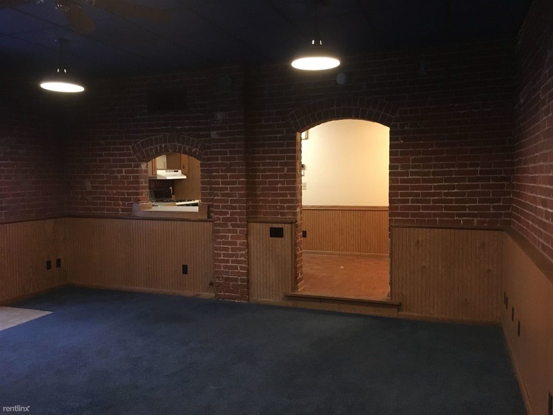 Primary Photo - 1 br, 1 bath Apartment - 155 E 10th St