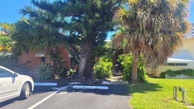 Building Photo - 728 SE 19th Ave Building Photo - 728 SE 19th Ave