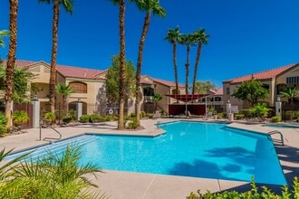 Building Photo - 7885 W Flamingo Rd