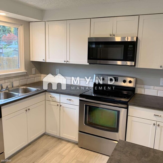 Building Photo - 3 br, 1 bath House - 1417 Van Buren St
