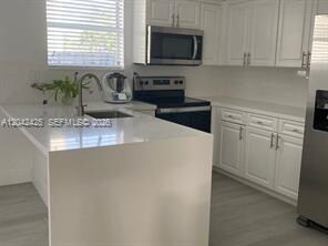 Foto del edificio - 5245 NW 112th Ave