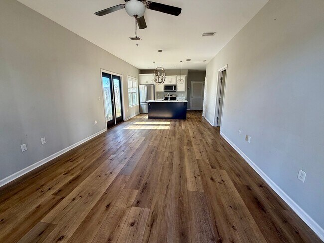 Foto del edificio - *** MOVE IN SPECIAL *** 3 BED 2 BATH