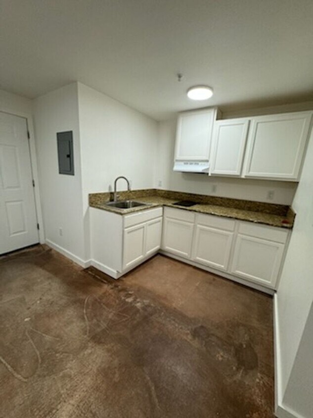 Primary Photo - Renovated 2 bedroom Apartments available! ALL utilities included!