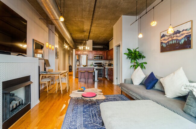 Foto del edificio - 849 N Franklin St