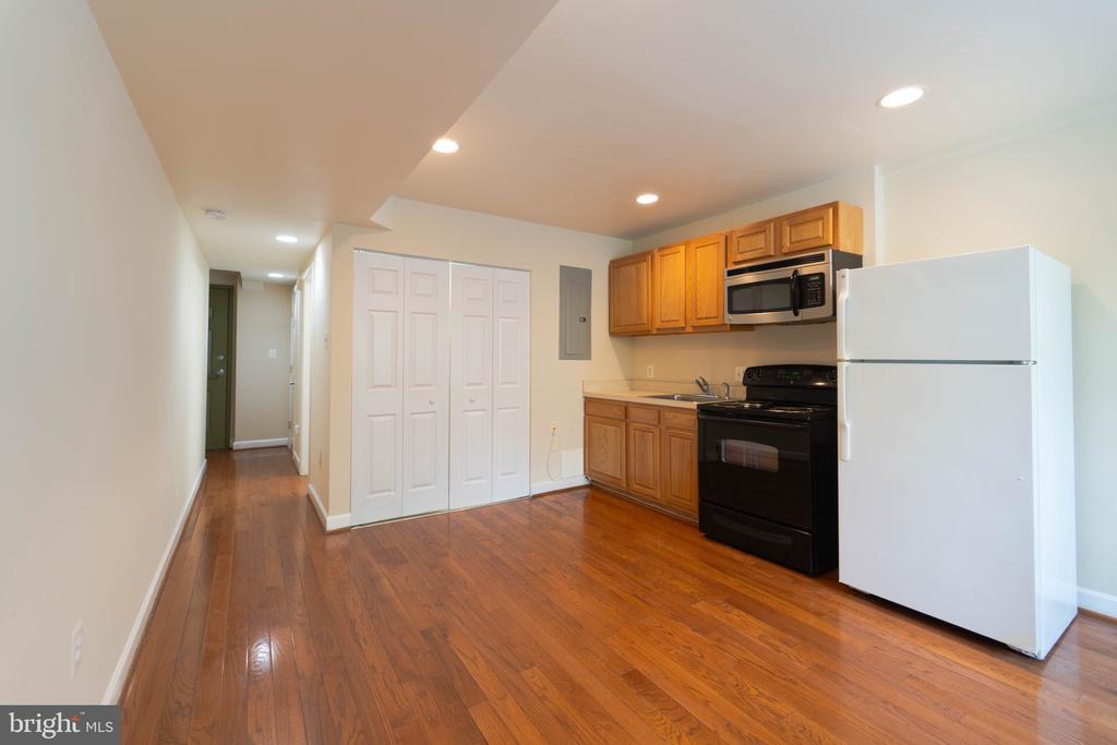 Primary Photo - 444 Rhode Island Ave NW