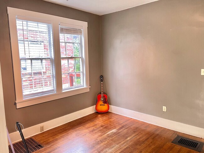 Dining room/office - 2813 Sherbourne Ave