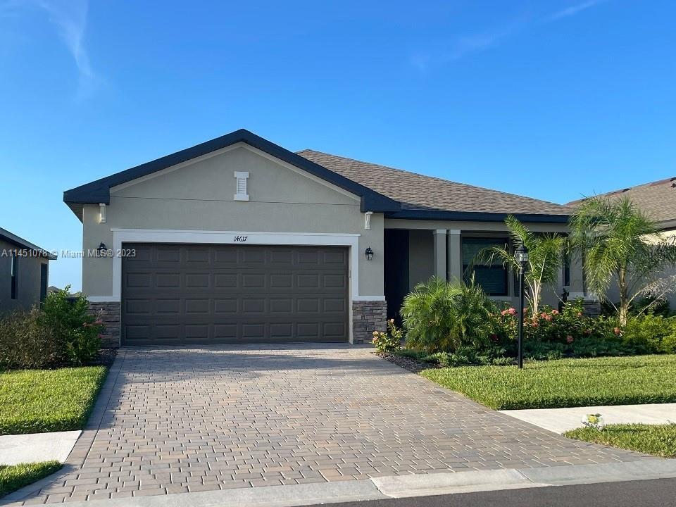 Primary Photo - 14617 Cantabria Dr