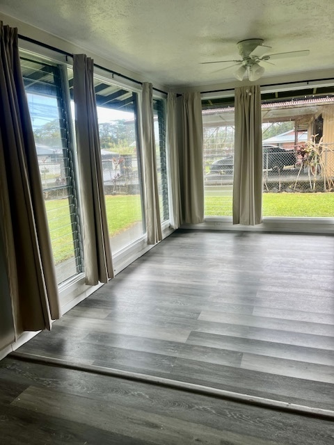 Huge open living room - 15-647 Puni Mauka Loop N