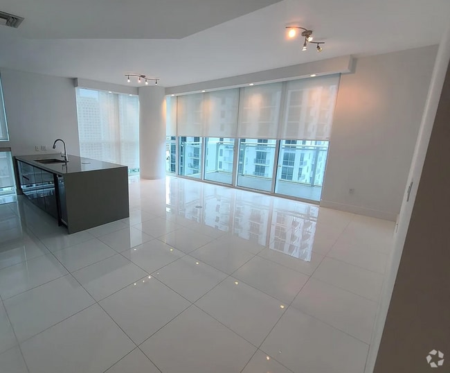 Building Photo - 1080 Brickell Ave