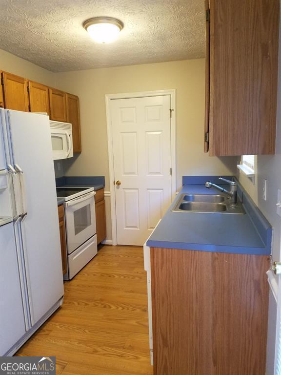 Building Photo - 3130 Amber Ln