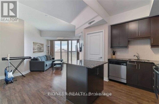 Building Photo - 50 Absolute Ave