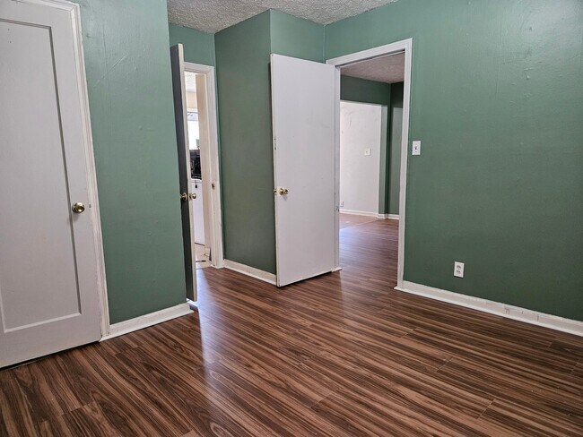 Foto del edificio - 1036 N Estelle Ave
