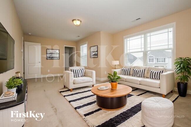 Foto del edificio - 732 Breeders Cup Dr