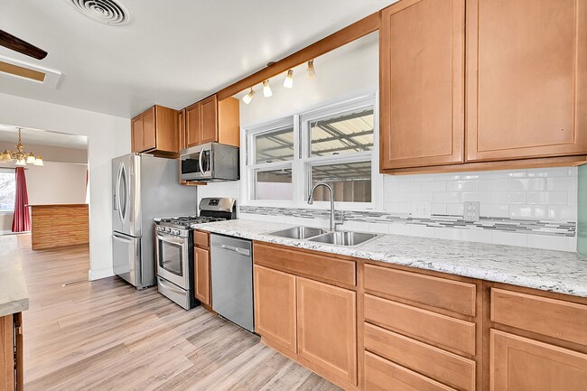 Building Photo - Remodeled home in the heart of Pueblo