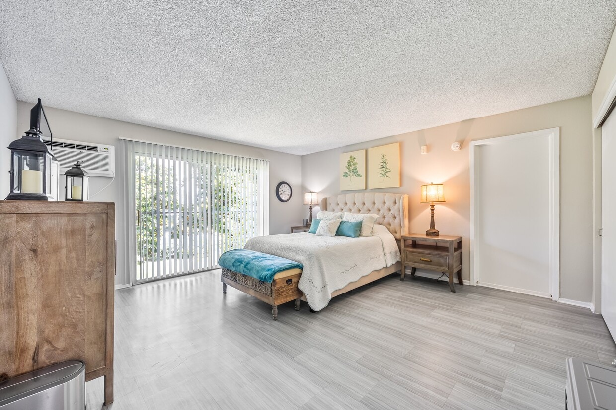 Foto principal - Sun City Gardens - 55+ Active Adult Apartments