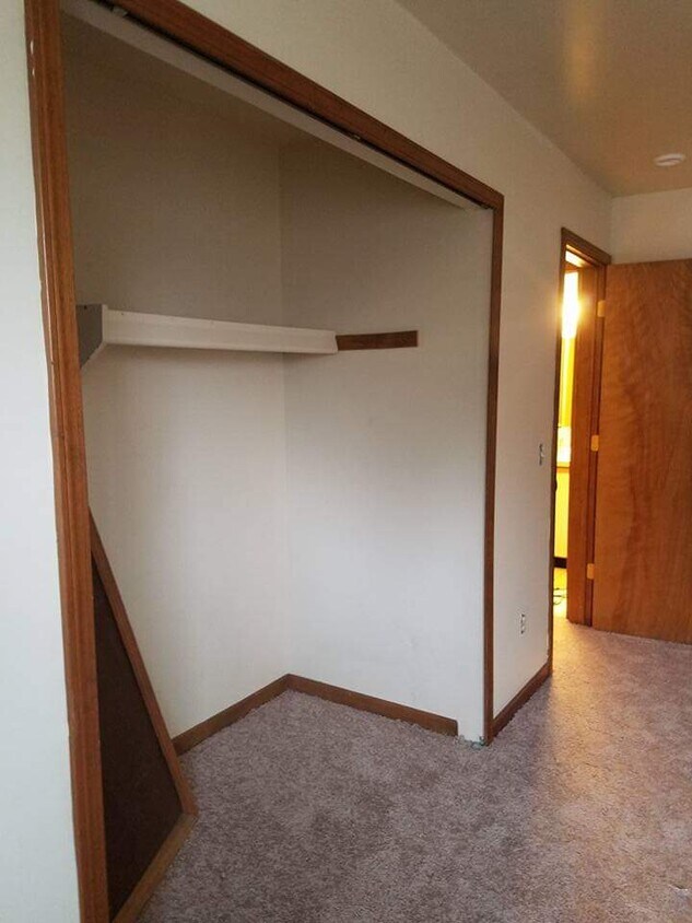 Foto principal - 595 E Lake St