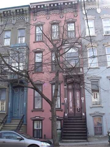 Building Photo - 328 Hudson Ave