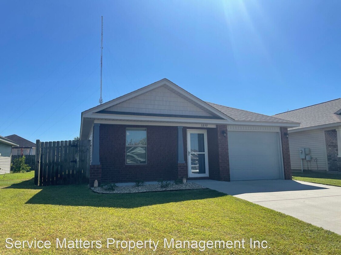 3 br, 2 bath House 1899 Crosscreek Circle House Rental in Gulf