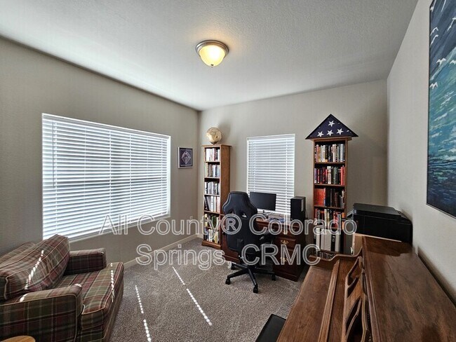 Building Photo - 3154 Loot Dr