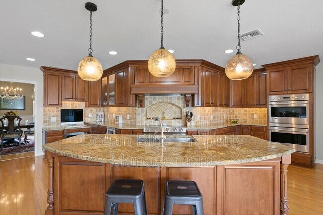 Building Photo - 10104 White Trout Ln