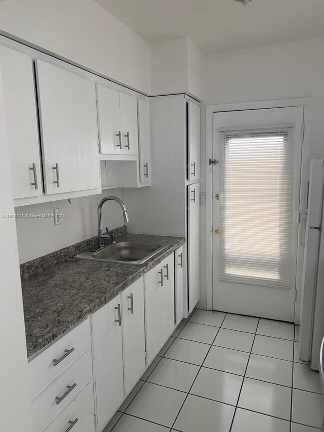 Foto del edificio - 12665 NE 16th Ave