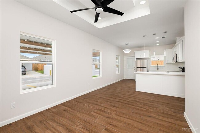 Foto del edificio - 1007 N Blair Ave