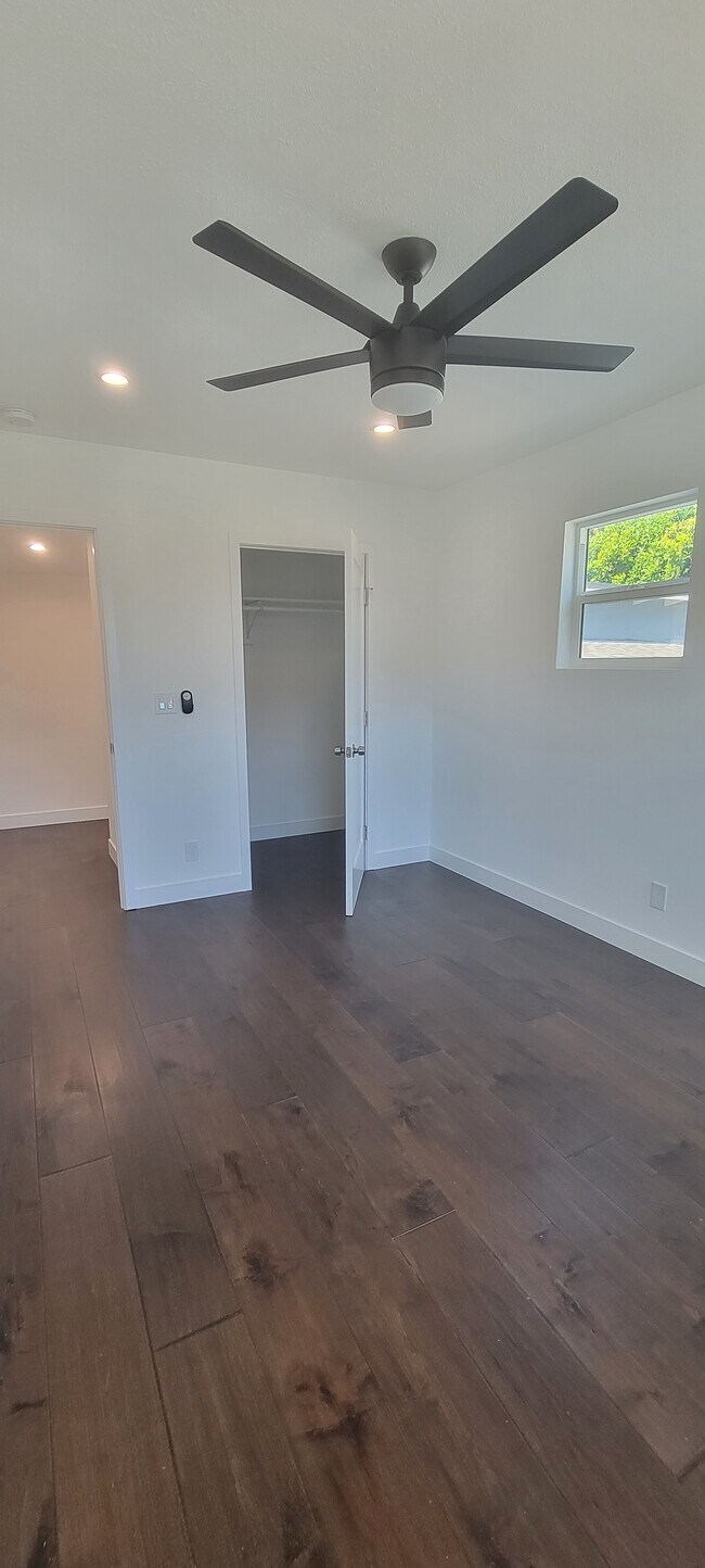 Foto del edificio - 1709 Del Valle Ave