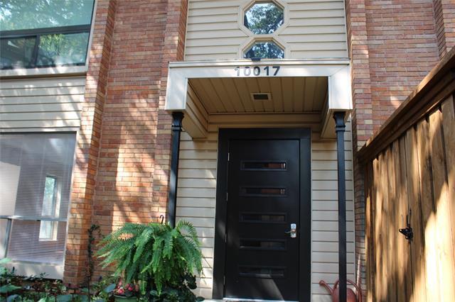 Foto del edificio - 10017 Regal Park Ln