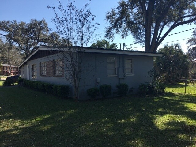 Foto del edificio - 5 Bedroom House, Just Minutes from FSU!