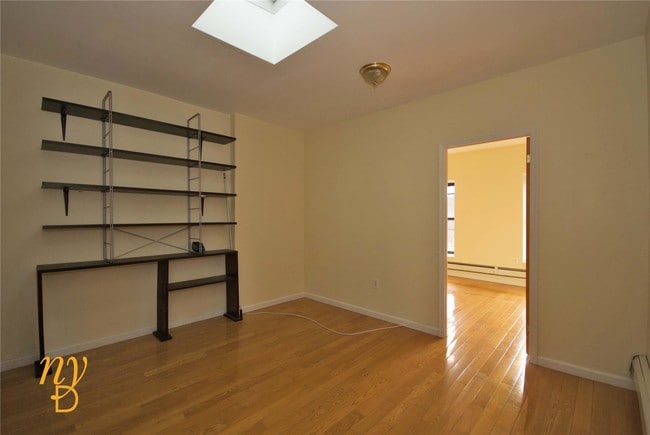 Building Photo - 411 Putnam Ave