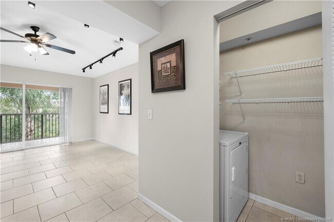 Foto del edificio - 3674 NW Adriatic Ln