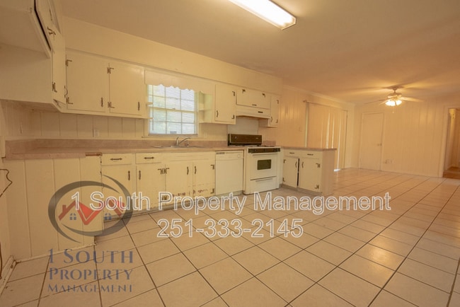 Foto del edificio - 5520 Vienna Ave