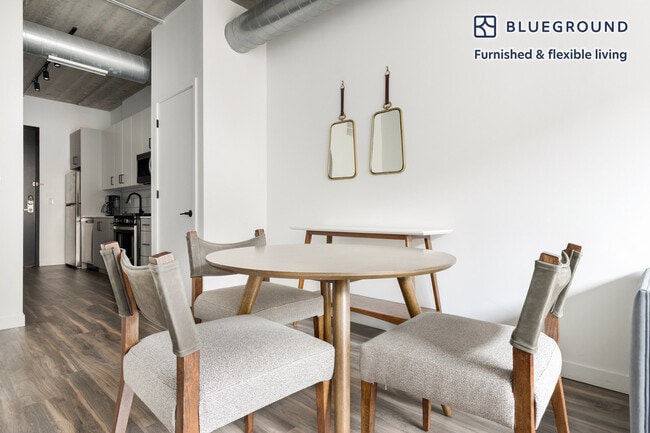 Foto del edificio - 61 W Erie St