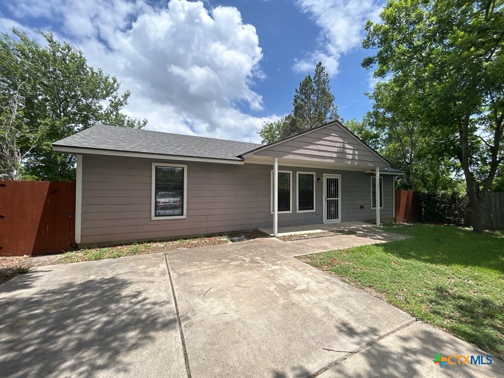 Primary Photo - 3112 Ricks Rd