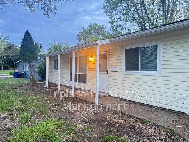 Foto del edificio - 504 Saratoga Ln