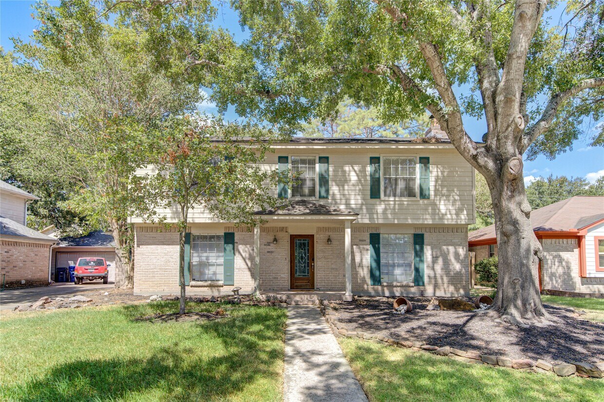 Foto principal - 17206 Seven Pines Dr