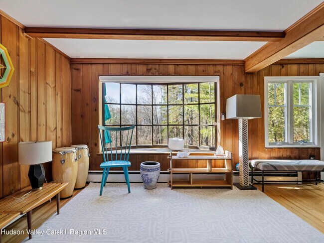 Foto del edificio - 20 Sherman Rd