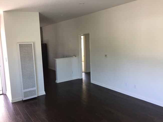 Building Photo - 117 N Lucia Ave