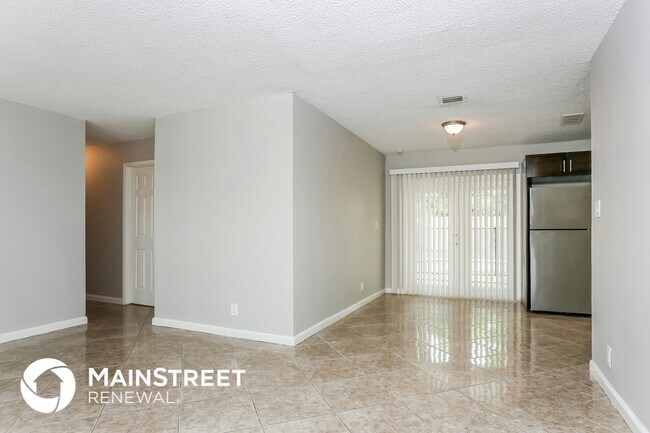 Foto del edificio - 7715 Kimberly Blvd