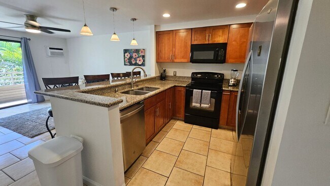 Foto del edificio - Turned key fully furnished 3 bedroom in Ki...