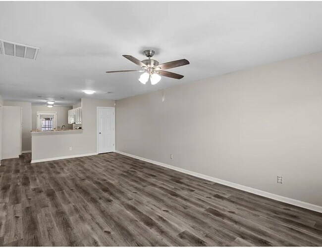 Foto del edificio - 108 Harvest Glen Ln