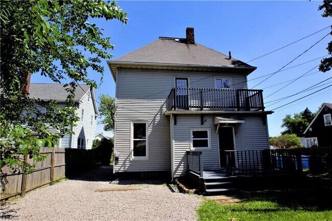 Atrás - 557 Ohio St